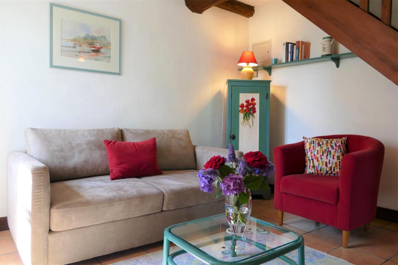 Baskoparadis I Eco-Gites I Calme I Vue I Anes I Jardin I Montagne I Nature Louhossoa Exterior photo