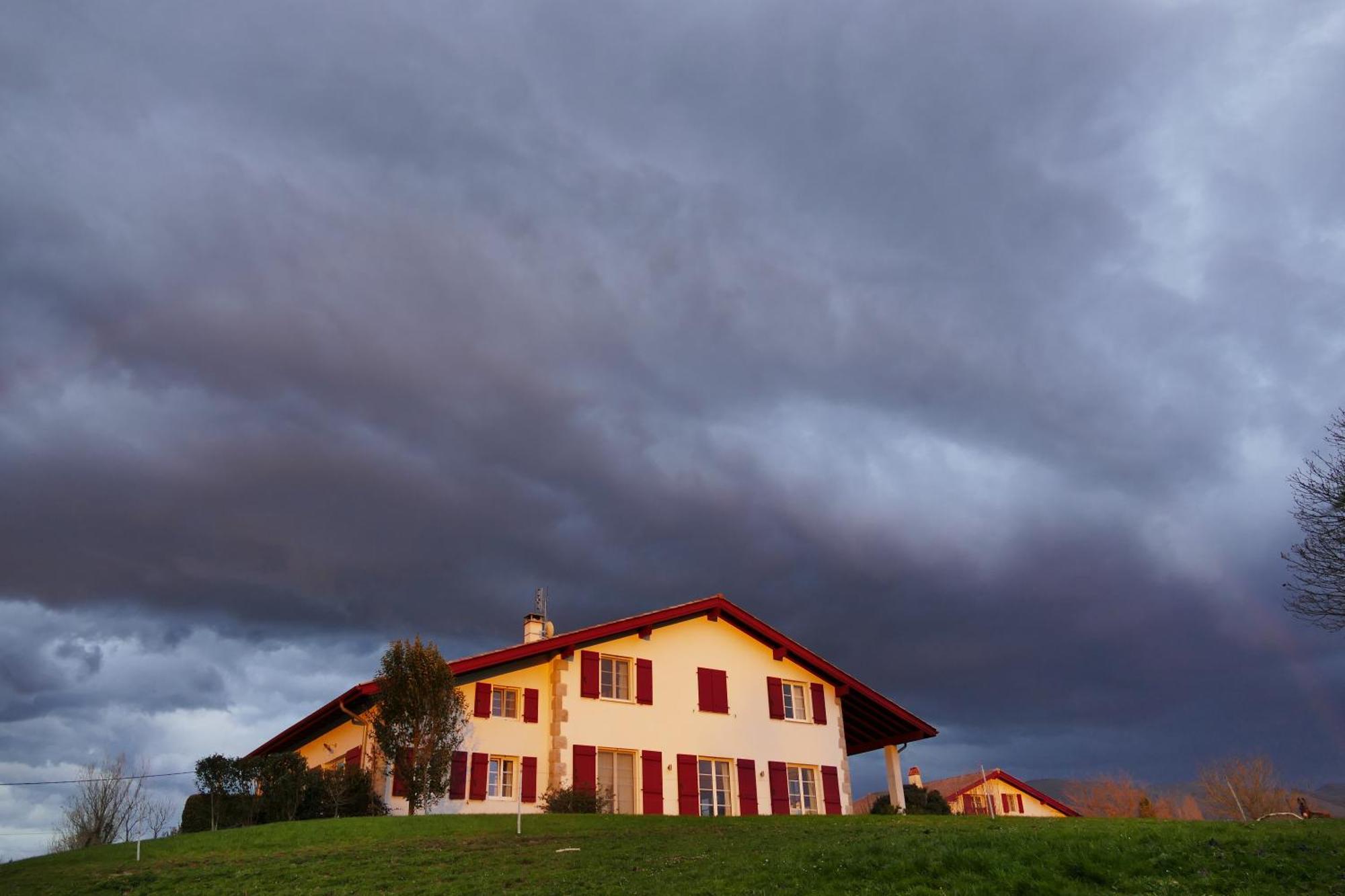 Baskoparadis I Eco-Gites I Calme I Vue I Anes I Jardin I Montagne I Nature Louhossoa Exterior photo